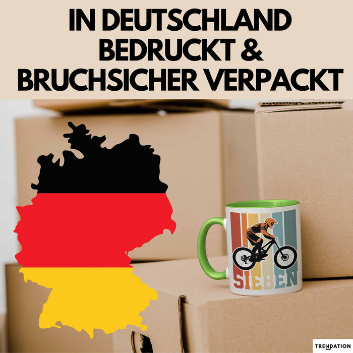 Tasse SIEBEN Grafik RetroStil Geschenkidee 7. Geburtstag Jungs Grün Trendation