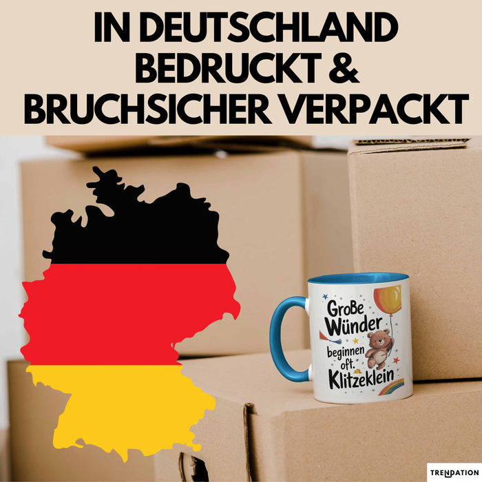 Baby Geburt Neue Eltern Tasse Geschenk Lustige Geschenkidee Spruch Große Wunder Beginnen Oft Klitzeklein Blau Trendation