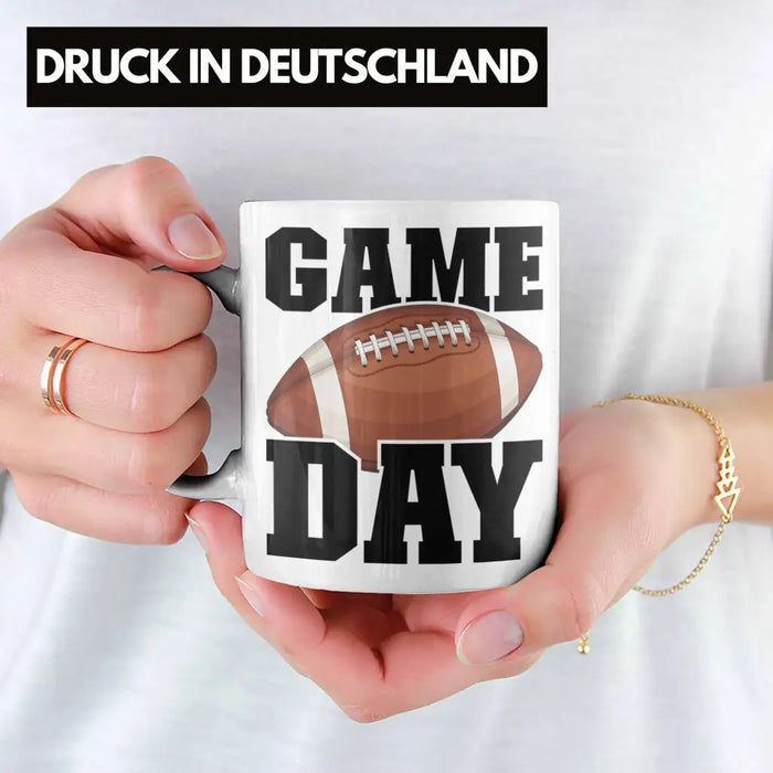 Trendation - American Football Tasse Geschenk Football-Spieler Geschenkidee Game Day Weiß Trendation
