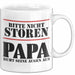 Papa Tasse Geschenk Bitte Nicht Stören Papa Ruht Seine Augen Aus Geschenkidee Zum Vatertag Weiß Trendation