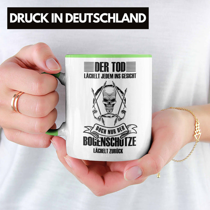 Lustige Bogenschießen Tasse für Bogenschützen Geschenkidee Pfeil und Bogen Motiv Grün Trendation