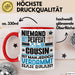 Cousin Geschenk Tasse Lustige Geschenkidee für Cousin Geburtstag Kaffee-Becher Niemand Ist Perfekt Aber Als Cousin Ist Man Nah Dran Rot Trendation