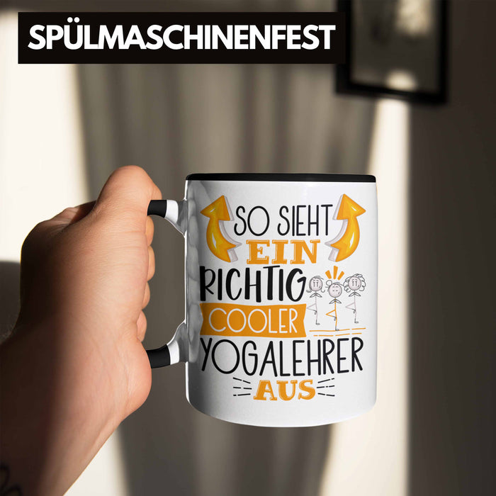 So Sieht Ein Richtig Cooler Yogalehrer Aus Geschenk Tasse Lustiger Spruch Geschenkidee Trendation