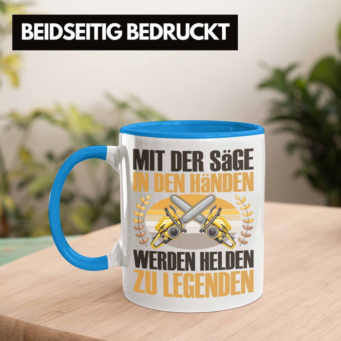 Forstarbeiter Tasse Geschenk Spruch Holzarbeiter Forstwirt Kettensäge in den Händen Blau Trendation