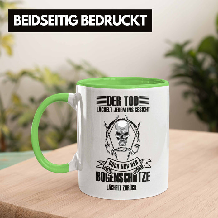 Lustige Bogenschießen Tasse für Bogenschützen Geschenkidee Pfeil und Bogen Motiv Grün Trendation