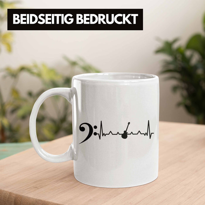 Bassist Tasse Geschenk Bass-Spieler Geschenkidee Kaffee-Becher Herzschlag Weiß Trendation